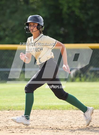 Thumbnail 3 in Greater New Bedford RVT vs Pentucket Regional (MIAA Division 3 Round of 16) photogallery.