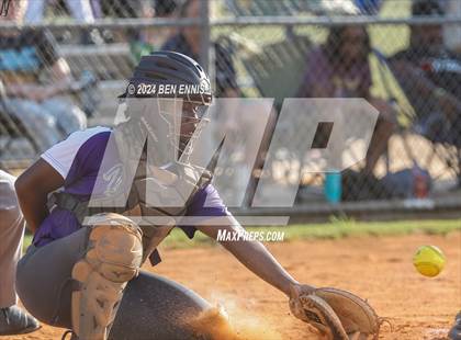 Thumbnail 3 in Miller Grove @ Hampton photogallery.