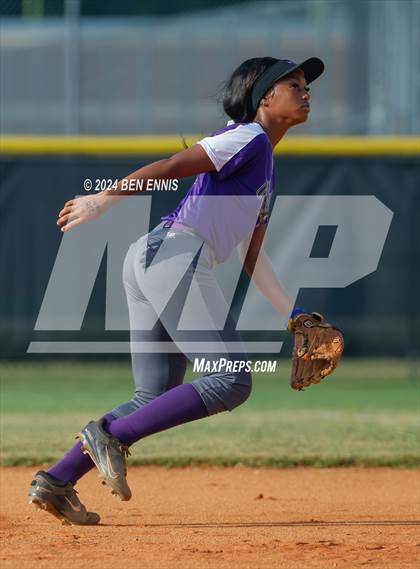 Thumbnail 2 in Miller Grove @ Hampton photogallery.