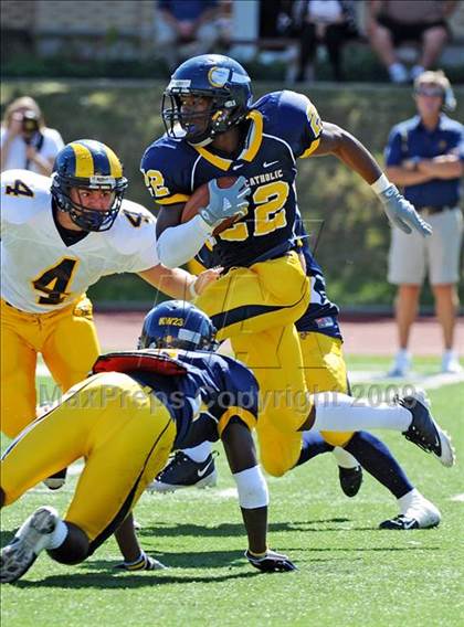 Thumbnail 3 in Central Catholic vs. Mt. Lebanon (5 Days 2 Friday) photogallery.