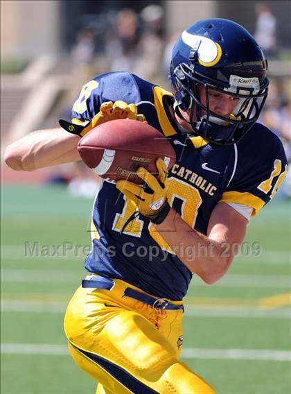 Thumbnail 3 in Central Catholic vs. Mt. Lebanon (5 Days 2 Friday) photogallery.