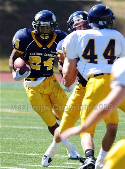 Thumbnail 1 in Central Catholic vs. Mt. Lebanon (5 Days 2 Friday) photogallery.