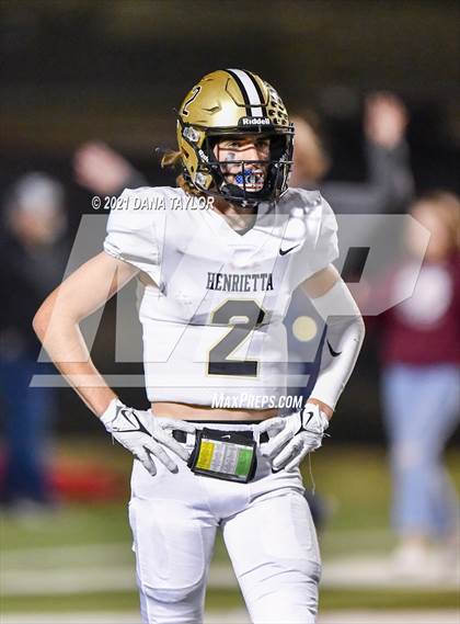 Thumbnail 3 in Millsap vs Henrietta (UIL 3A D2 Bi-District Playoff) photogallery.