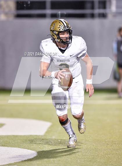 Thumbnail 1 in Millsap vs Henrietta (UIL 3A D2 Bi-District Playoff) photogallery.