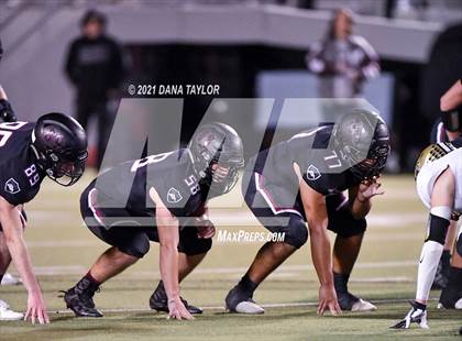 Thumbnail 2 in Millsap vs Henrietta (UIL 3A D2 Bi-District Playoff) photogallery.