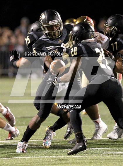 Thumbnail 3 in Bergen Catholic @ Paramus Catholic photogallery.