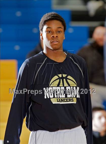 Thumbnail 1 in Masuk vs. Notre Dame-Fairfield (SWC Semifinal) photogallery.
