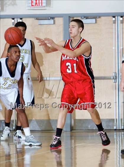 Thumbnail 2 in Masuk vs. Notre Dame-Fairfield (SWC Semifinal) photogallery.