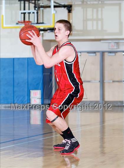 Thumbnail 2 in Masuk vs. Notre Dame-Fairfield (SWC Semifinal) photogallery.