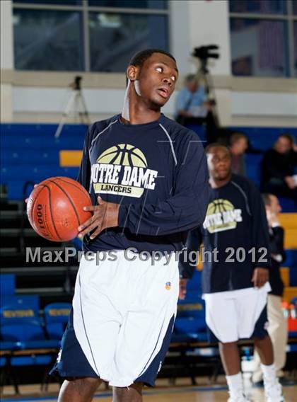 Thumbnail 3 in Masuk vs. Notre Dame-Fairfield (SWC Semifinal) photogallery.