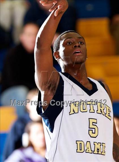 Thumbnail 3 in Masuk vs. Notre Dame-Fairfield (SWC Semifinal) photogallery.