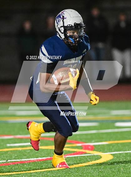 Thumbnail 2 in North Haven @ Thames River co-op [Norwich RVT/Grasso RVT/St. Bernard] (CIAC Class MM Quarterfinal) photogallery.