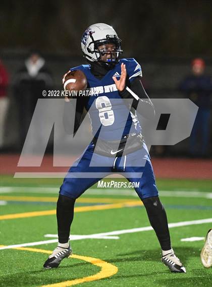 Thumbnail 3 in North Haven @ Thames River co-op [Norwich RVT/Grasso RVT/St. Bernard] (CIAC Class MM Quarterfinal) photogallery.
