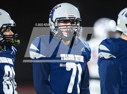 Thumbnail 3 in North Haven @ Thames River co-op [Norwich RVT/Grasso RVT/St. Bernard] (CIAC Class MM Quarterfinal) photogallery.