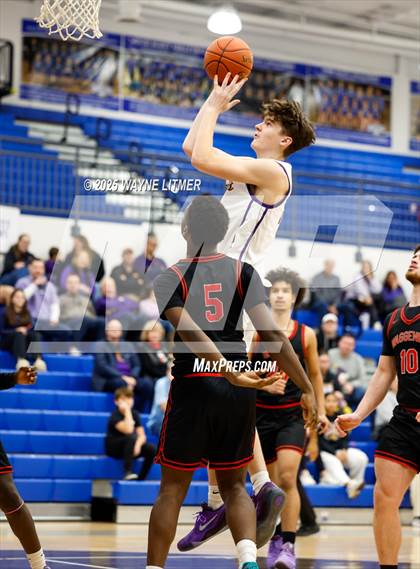 Thumbnail 1 in Waggener vs Campbell County photogallery.
