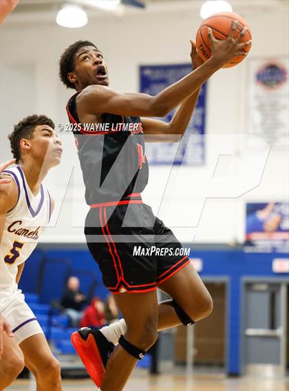 Thumbnail 1 in Waggener vs Campbell County photogallery.