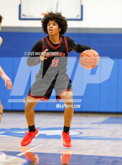 Thumbnail 1 in Waggener vs Campbell County photogallery.