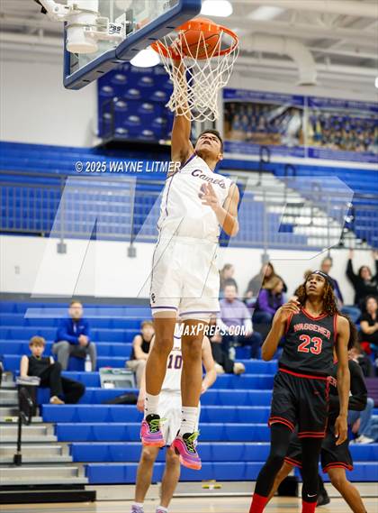 Thumbnail 2 in Waggener vs Campbell County photogallery.