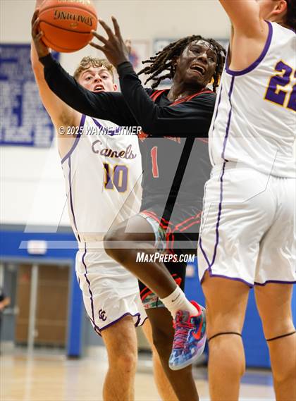 Thumbnail 2 in Waggener vs Campbell County photogallery.