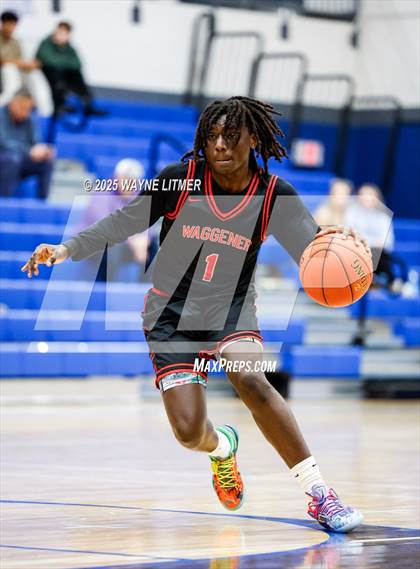 Thumbnail 2 in Waggener vs Campbell County photogallery.