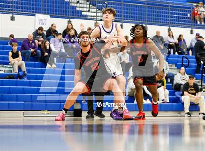 Thumbnail 1 in Waggener vs Campbell County photogallery.