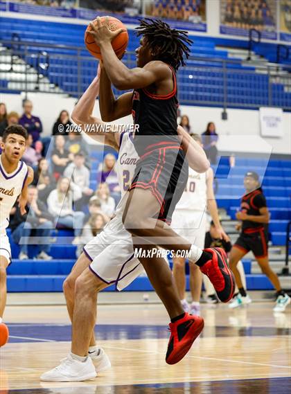 Thumbnail 3 in Waggener vs Campbell County photogallery.
