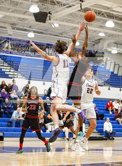 Thumbnail 2 in Waggener vs Campbell County photogallery.