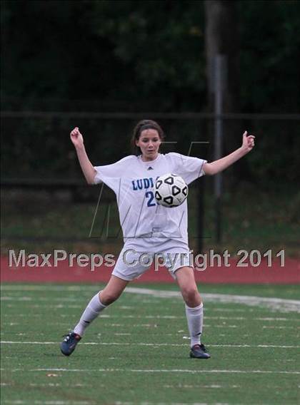 Thumbnail 2 in Wilton @ Ludlowe photogallery.