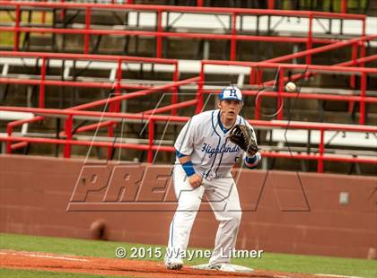 Thumbnail 1 in Boone County vs Highlands (Ninth Region Tournament) photogallery.