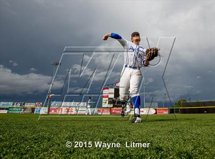 Thumbnail 3 in Boone County vs Highlands (Ninth Region Tournament) photogallery.