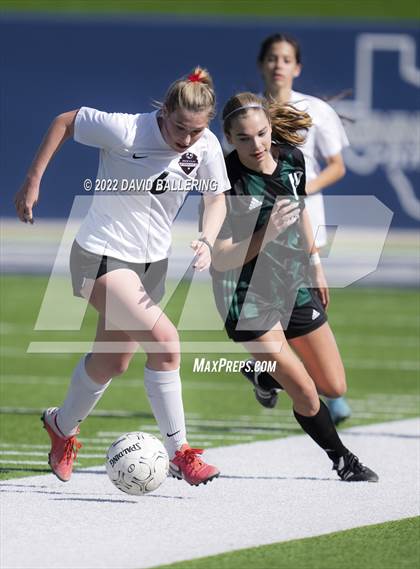 Thumbnail 1 in Southlake Carroll vs. Marcus UIL 6A Regional Championship photogallery.
