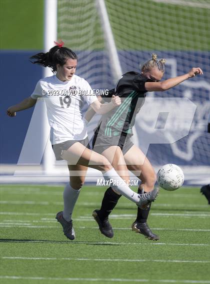 Thumbnail 2 in Southlake Carroll vs. Marcus UIL 6A Regional Championship photogallery.