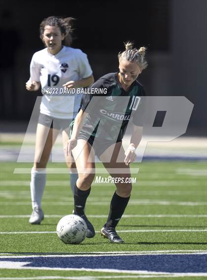 Thumbnail 3 in Southlake Carroll vs. Marcus UIL 6A Regional Championship photogallery.