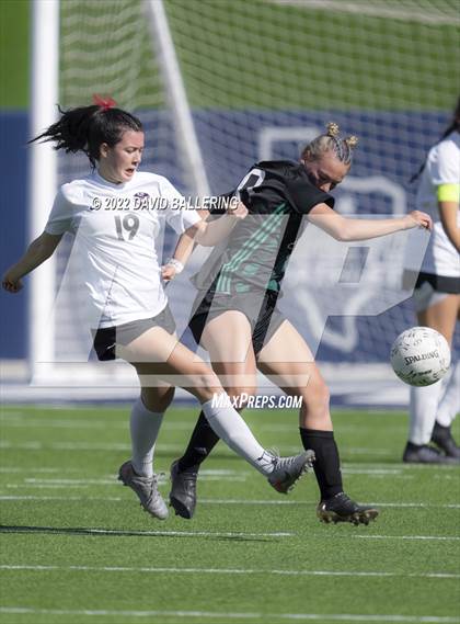Thumbnail 3 in Southlake Carroll vs. Marcus UIL 6A Regional Championship photogallery.