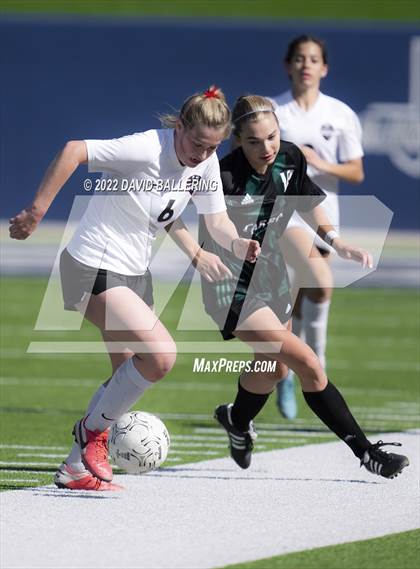 Thumbnail 2 in Southlake Carroll vs. Marcus UIL 6A Regional Championship photogallery.