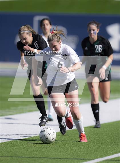 Thumbnail 1 in Southlake Carroll vs. Marcus UIL 6A Regional Championship photogallery.