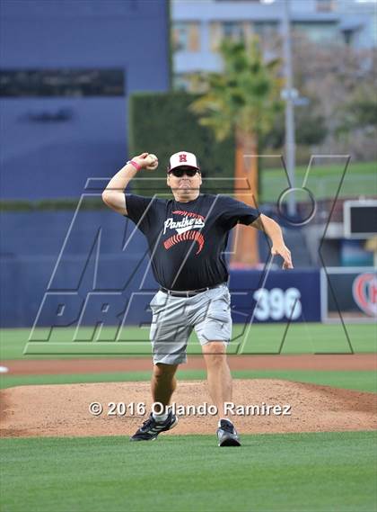 Thumbnail 3 in Bishop's vs Horizon Christian Academy (Petco Park) photogallery.