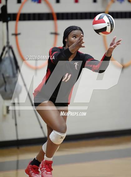 Thumbnail 1 in Oakton @ James Madison photogallery.