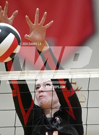 Thumbnail 1 in Oakton @ James Madison photogallery.