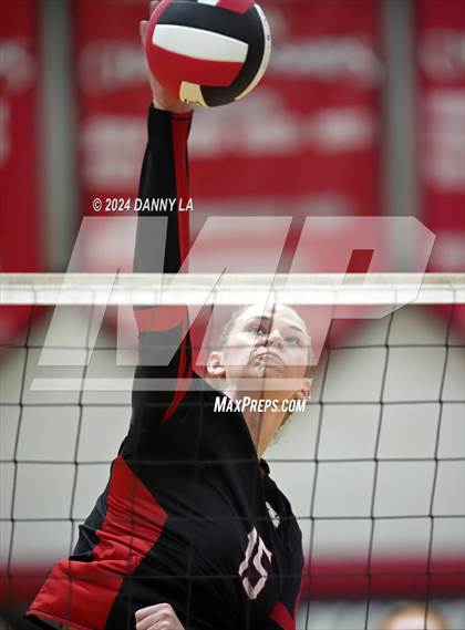Thumbnail 2 in Oakton @ James Madison photogallery.