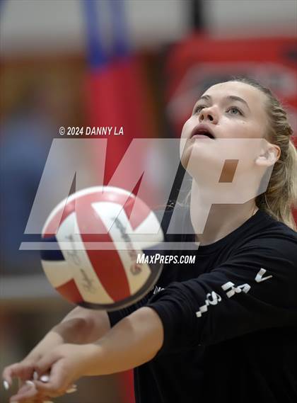 Thumbnail 3 in Oakton @ James Madison photogallery.