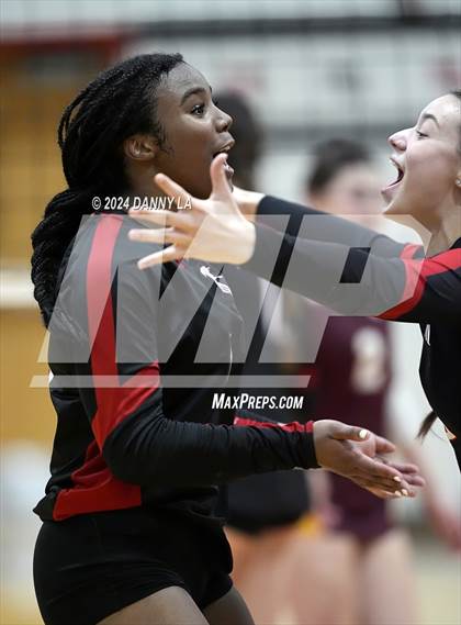 Thumbnail 1 in Oakton @ James Madison photogallery.