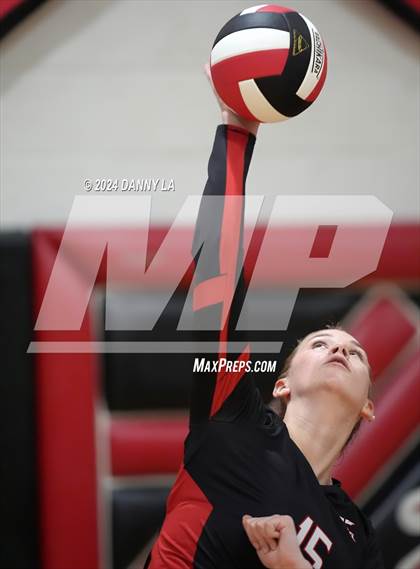 Thumbnail 2 in Oakton @ James Madison photogallery.