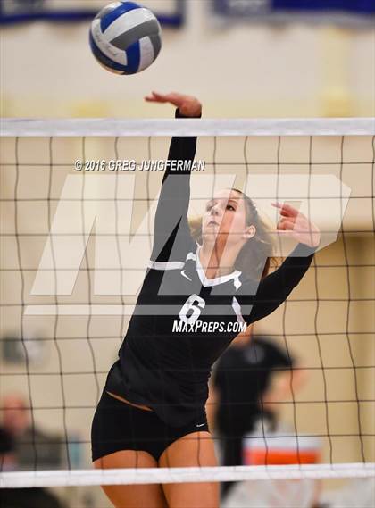 Thumbnail 1 in Palo Alto vs. Los Gatos (CIF CCS D1 Final) photogallery.
