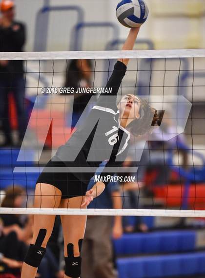 Thumbnail 1 in Palo Alto vs. Los Gatos (CIF CCS D1 Final) photogallery.