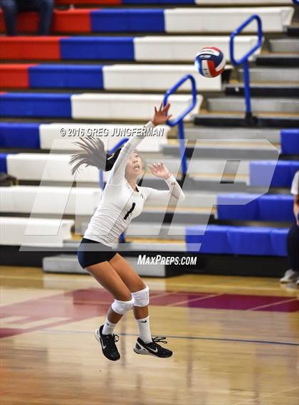 Thumbnail 3 in Palo Alto vs. Los Gatos (CIF CCS D1 Final) photogallery.