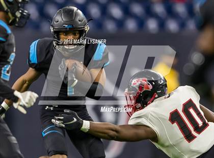 Thumbnail 3 in Wagner vs Shadow Creek (UIL 5A Semifinal Playoffs) photogallery.