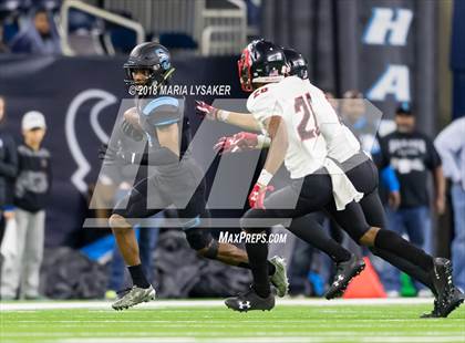 Thumbnail 2 in Wagner vs Shadow Creek (UIL 5A Semifinal Playoffs) photogallery.