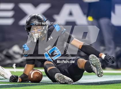 Thumbnail 2 in Wagner vs Shadow Creek (UIL 5A Semifinal Playoffs) photogallery.