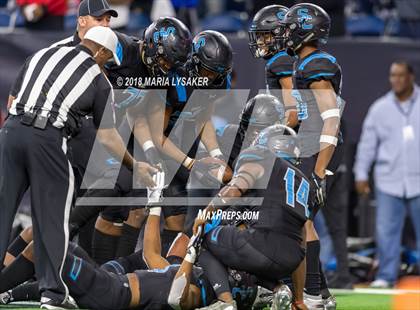 Thumbnail 3 in Wagner vs Shadow Creek (UIL 5A Semifinal Playoffs) photogallery.